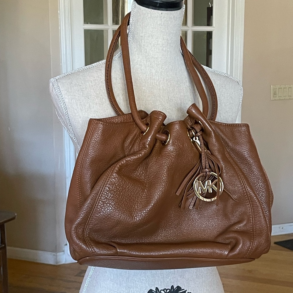 Michael Kors Ring Tote